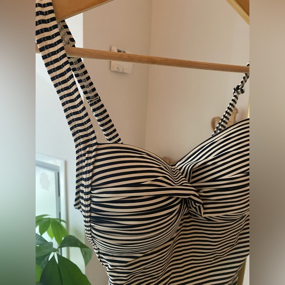 Niptuck Swim, Off-white & Black Stripe, One Piece. Never Worn.  Size US6 CAN8 - Picture 7 of 14